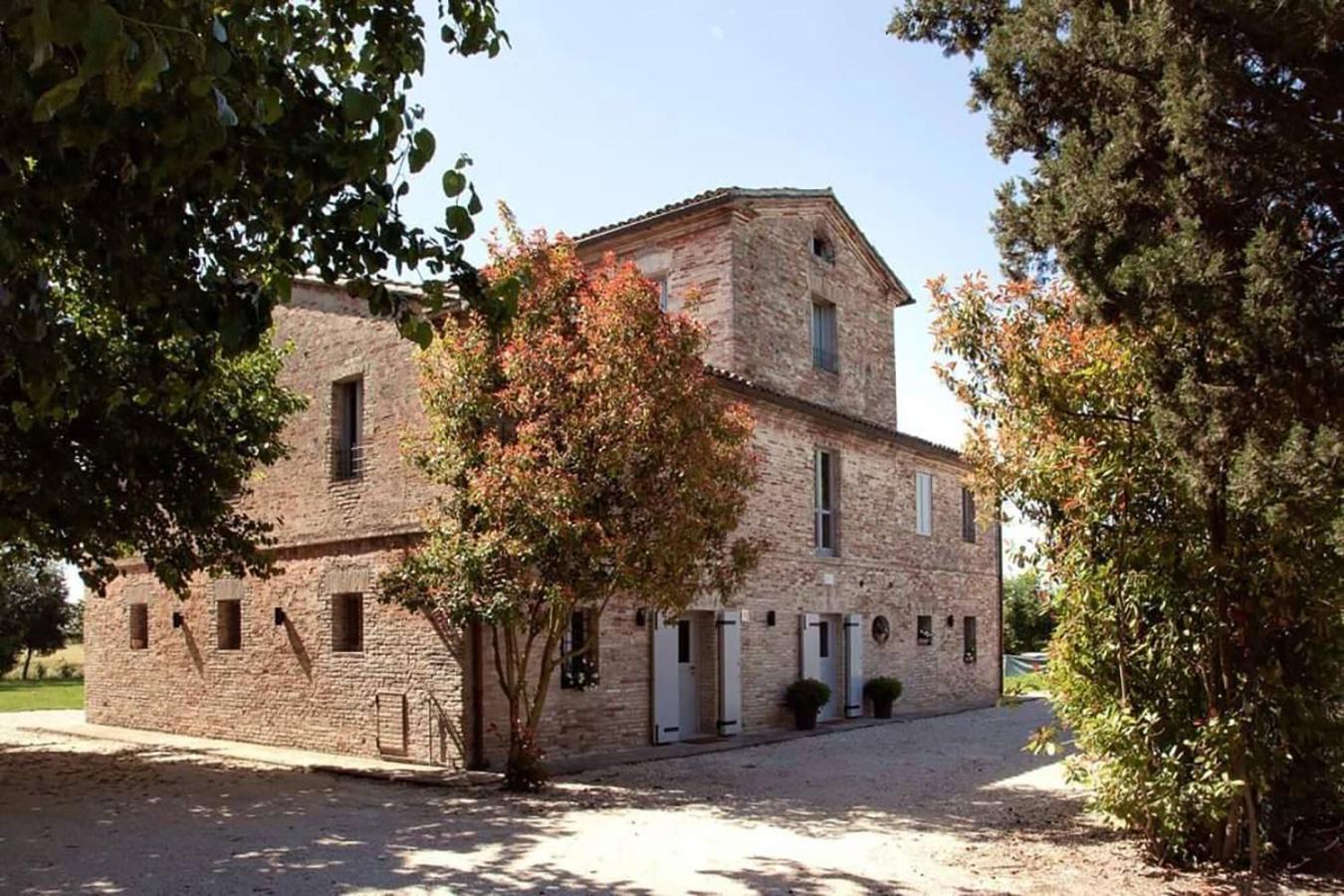 Maison022 Hotell Jesi Exteriör bild